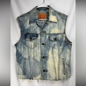 Levi’s Denim Trucker Vest Acid Distressed Washed Men’s Size L